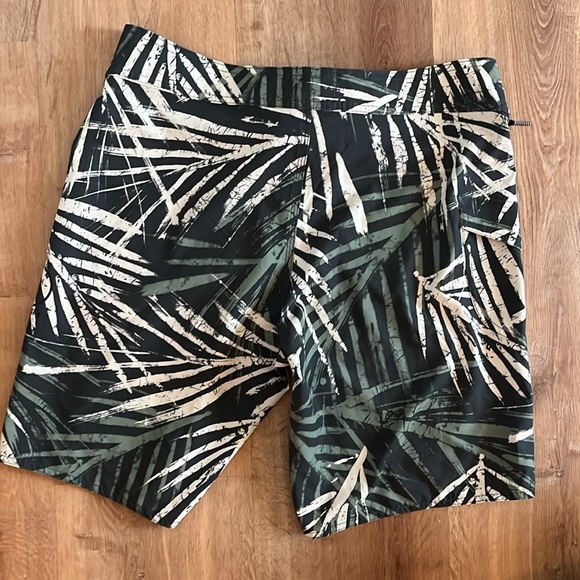 Volcom Trunks - Picture 3 of 3